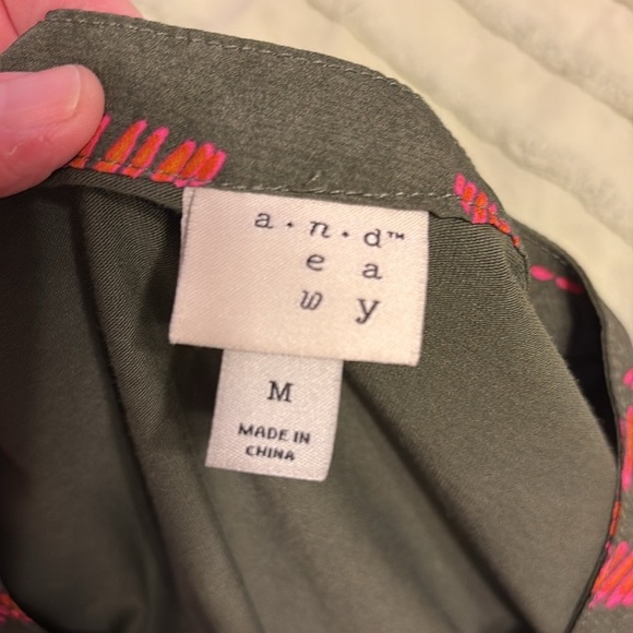 A New Day Green and Pink Tropical Print Women's Sleeveless Top. Size M - Picture 7 of 8